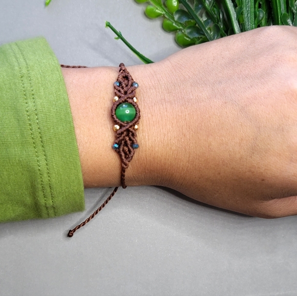Handmade Gemstone Macrame Bracelet - Picture 1 of 6